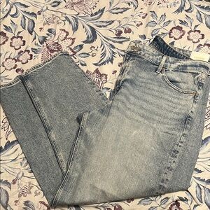 Express Women's Light Blue Straight Jeans